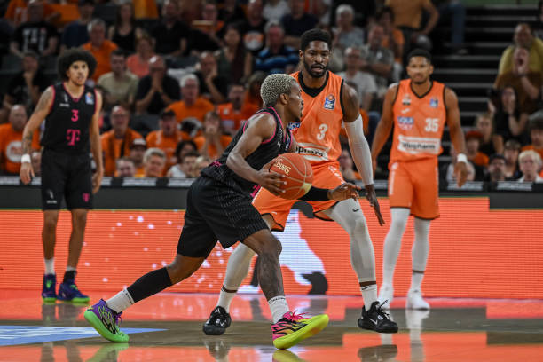 是对手防线 是对手防线